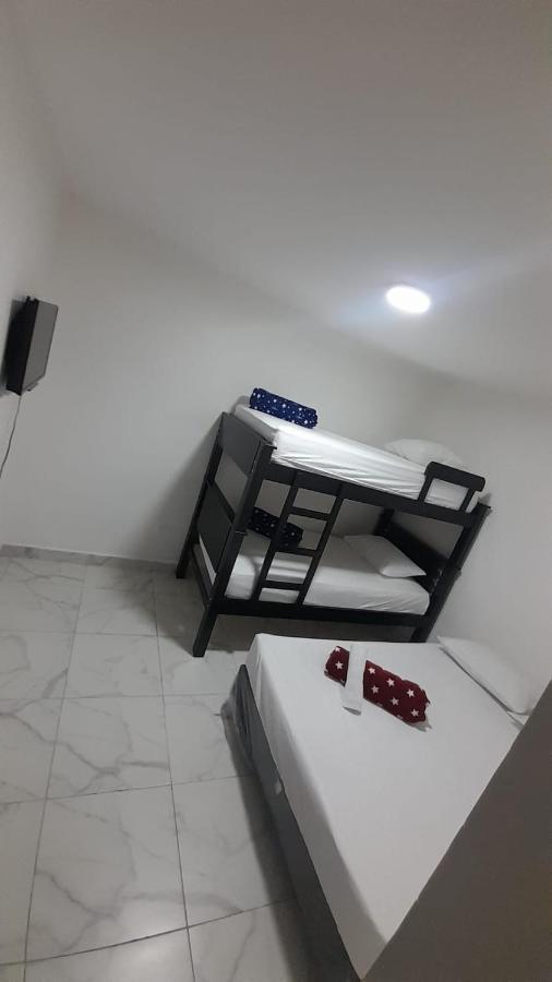 Apartahotel Malaga 메딜린 외부 사진